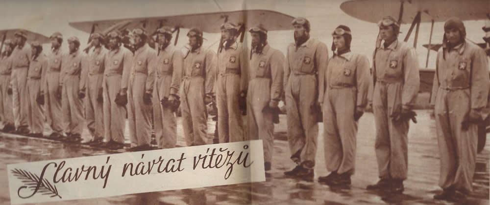 Fotografie z casopisu 'Pražský ilustrovaný zpravodaj' o návratu ceskoslovenských akrobatu z Curychu.