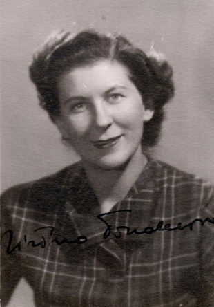 Tonderová Jirina, dívcím jménem Ascherová (1919-2009). Tonderová Jirina, dívcím jménem Ascherová (1919-2009).