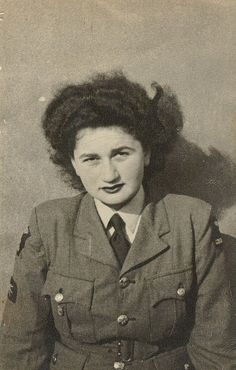 Sedláková Edita, dívcím jménem Hermannová (1926-1945). Sedláková Edita, dívcím jménem Hermannová (1926-1945).