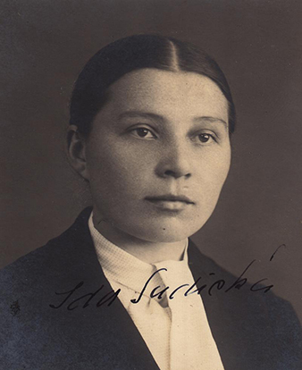 Šumová Marie Ida, dívcím jménem Sudická (1914-1992). Šumová Marie Ida, dívcím jménem Sudická (1914-1992).