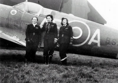Female pilots with a Spitfire