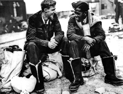 Air gunners Sergeant J.C. Dickinson RCAF and Sergeant Leslie Gilkes, 9 Squadron, 1943 (Courtesy of Audrey Dewjee)