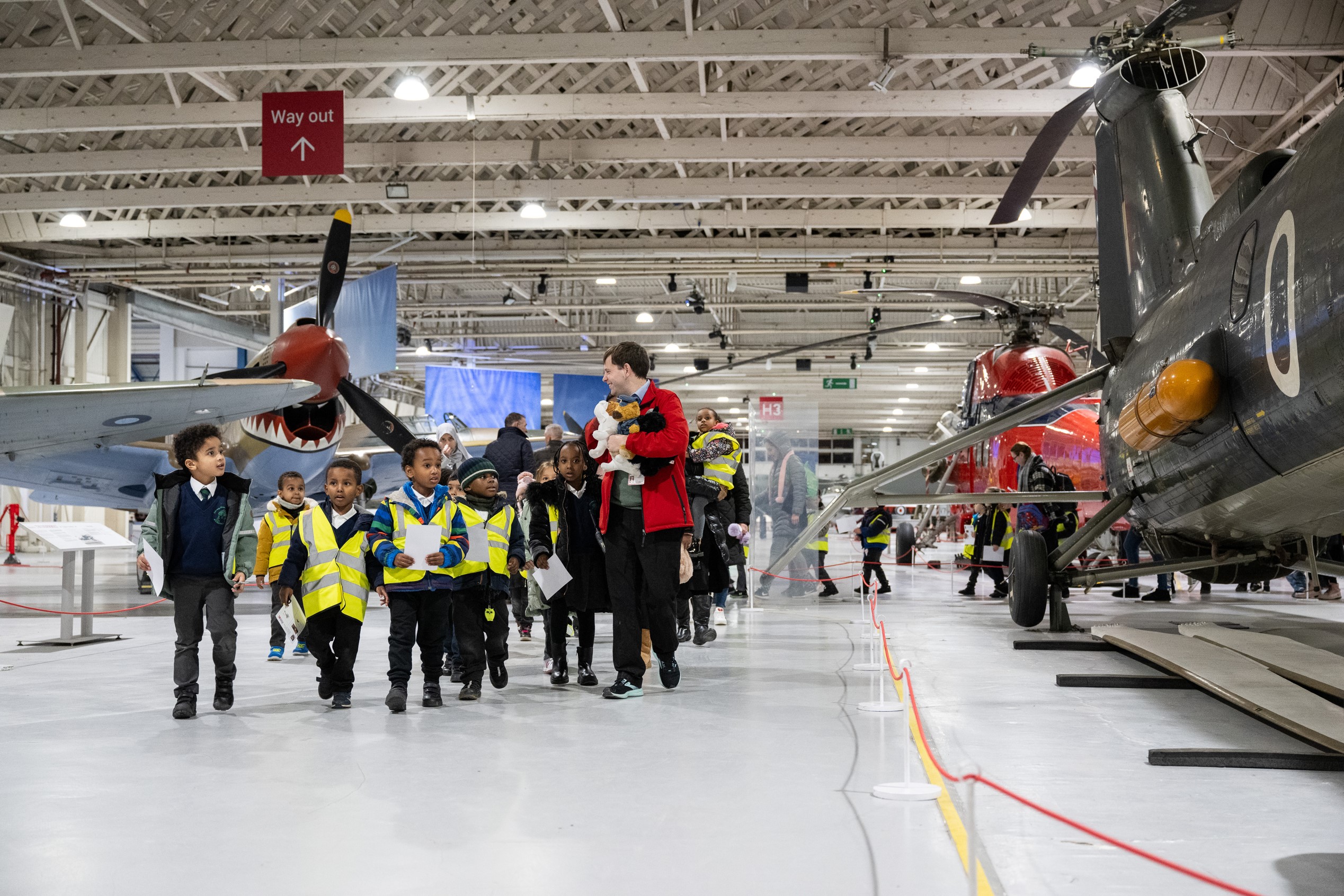 Teddys Travels In H4