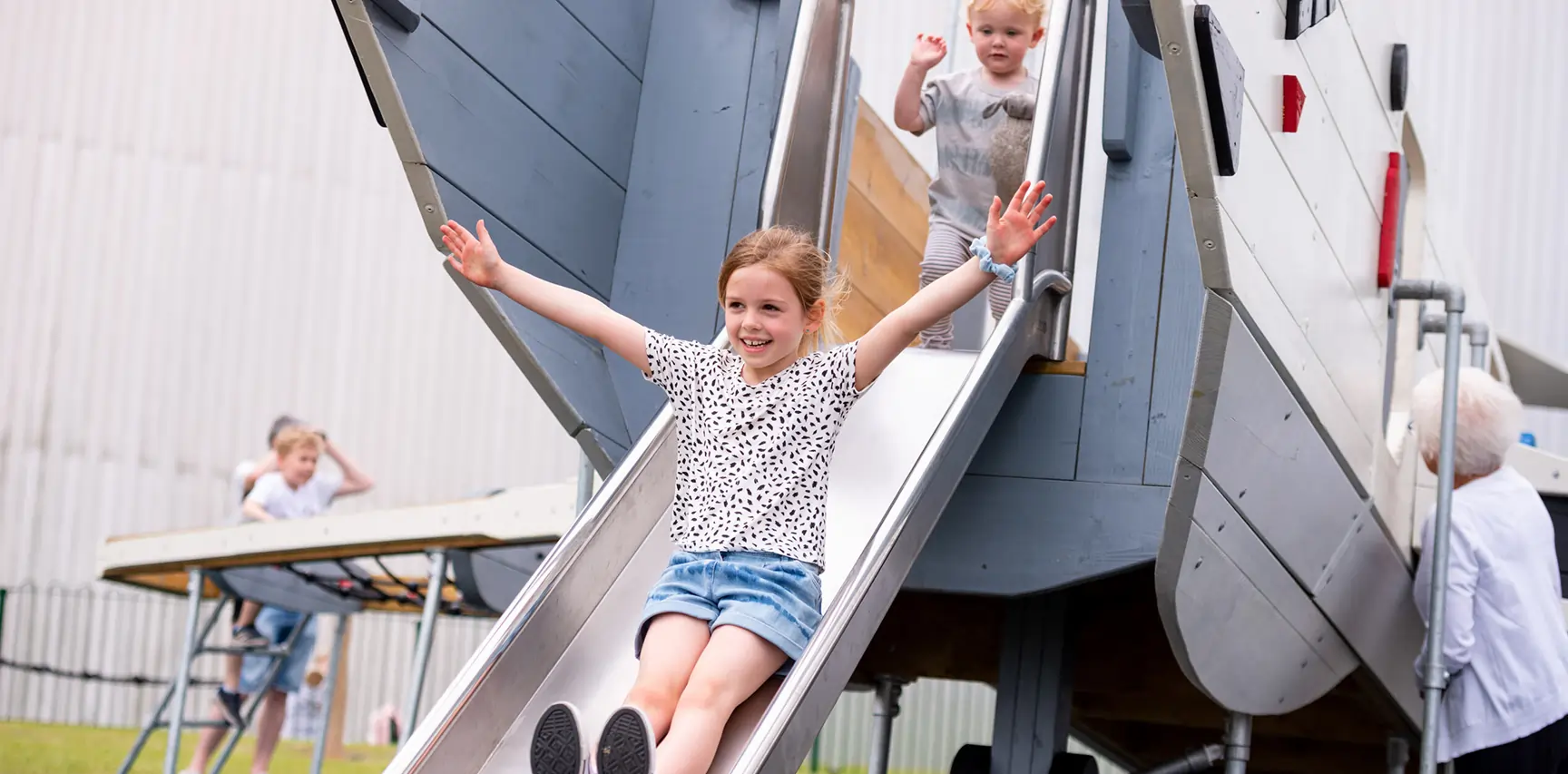 Fighter jets in the hangar